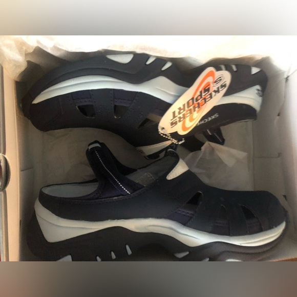 Skechers Noogie retro athletic shoes-Navy-new in box - Picture 3 of 7